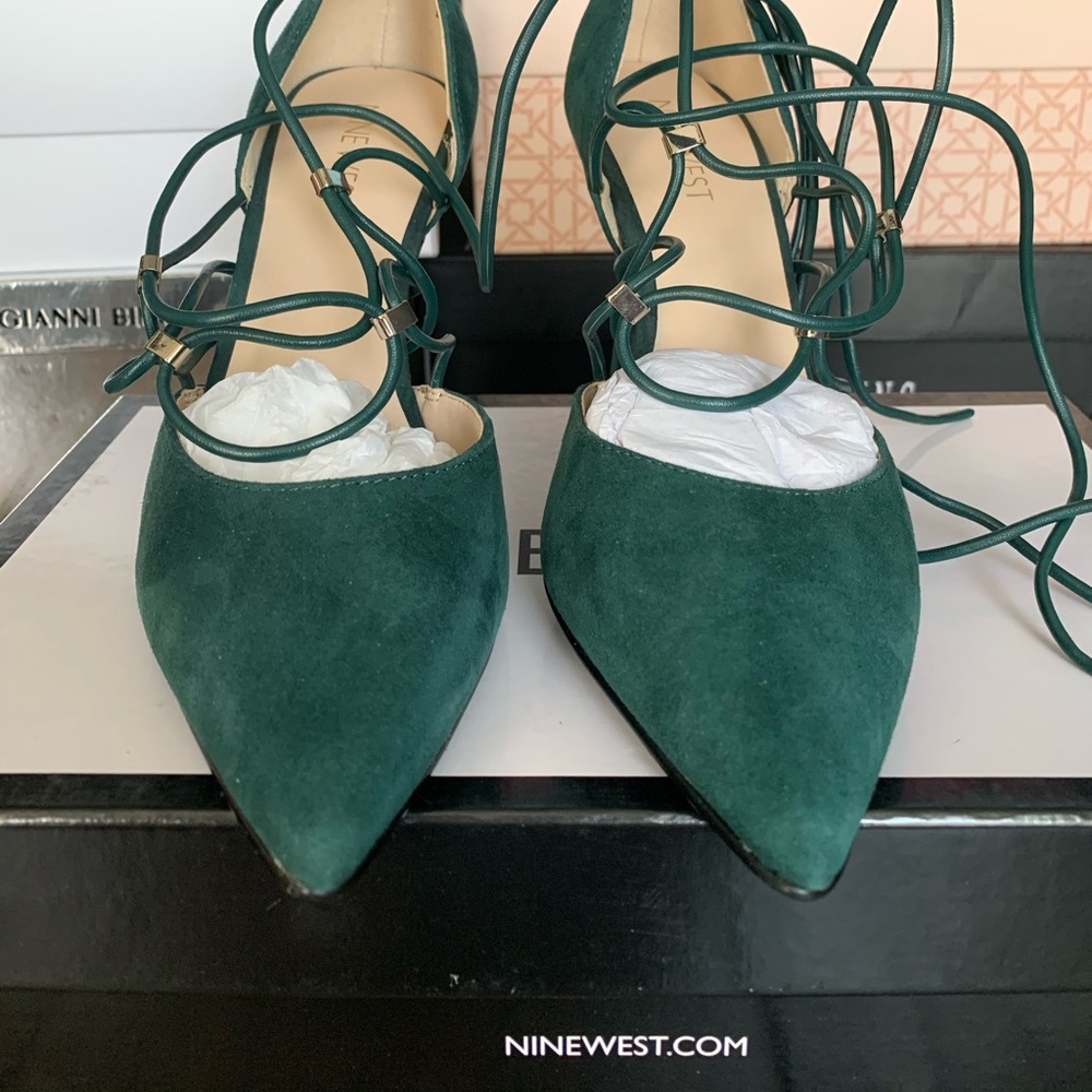 Nine West Jarraho in Green and S-5 1/2